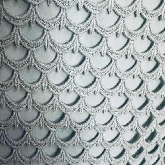 Ann Taylor Mint Green Scalloped Textured Lace Blouse Top Size Med - Picture 6 of 9